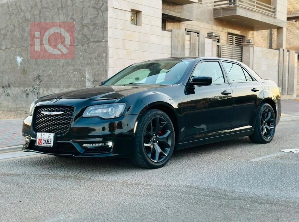 كرايسلر 300